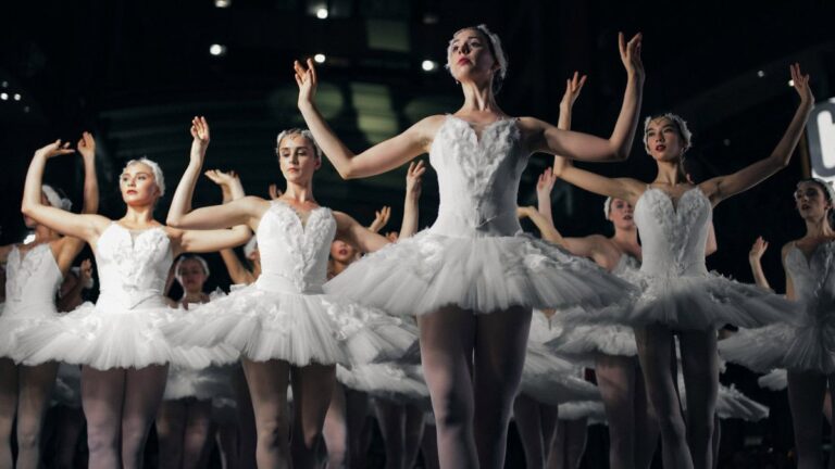 Balletttänzerinnen auf der Bühne